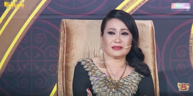 Thanh Hằng khóc nghẹn nhớ về thời hoàng kim của cải lương Thanh Hang khoc nghen nho ve thoi hoang kim cua cai luong