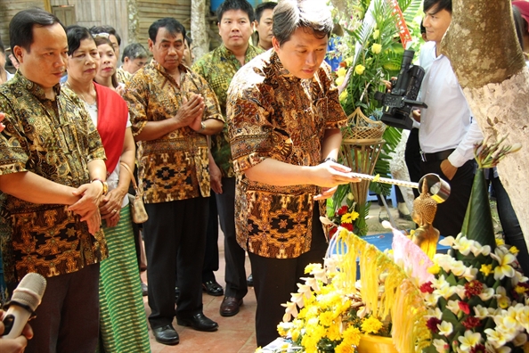 Tết của người Lào sôi động trên đất Tây Nguyên Tet cua nguoi Lao soi dong tren dat Tay Nguyen