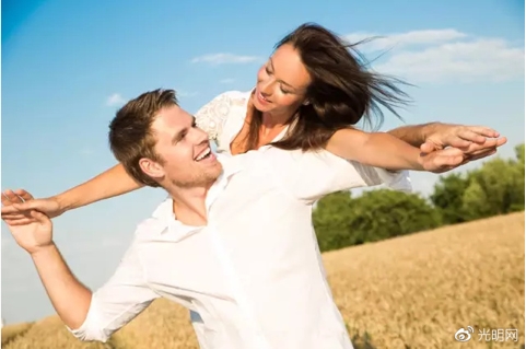 Bán nhà cho con đi du học, cha mẹ già vò võ khi con lấy chồng Tây Ban nha cho con di du hoc, cha me gia vo vo khi con lay chong Tay