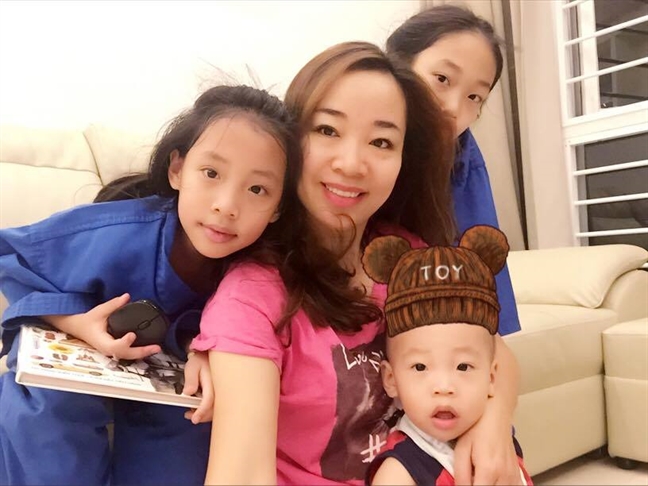 Bí quyết giúp mẹ 3 con giữ thanh xuân, chiến thắng cuộc thi 'Vẫn là tôi nhưng đẹp hơn' Bi quyet giup me 3 con giu thanh xuan, chien thang cuoc thi 'Van la toi nhung dep hon'
