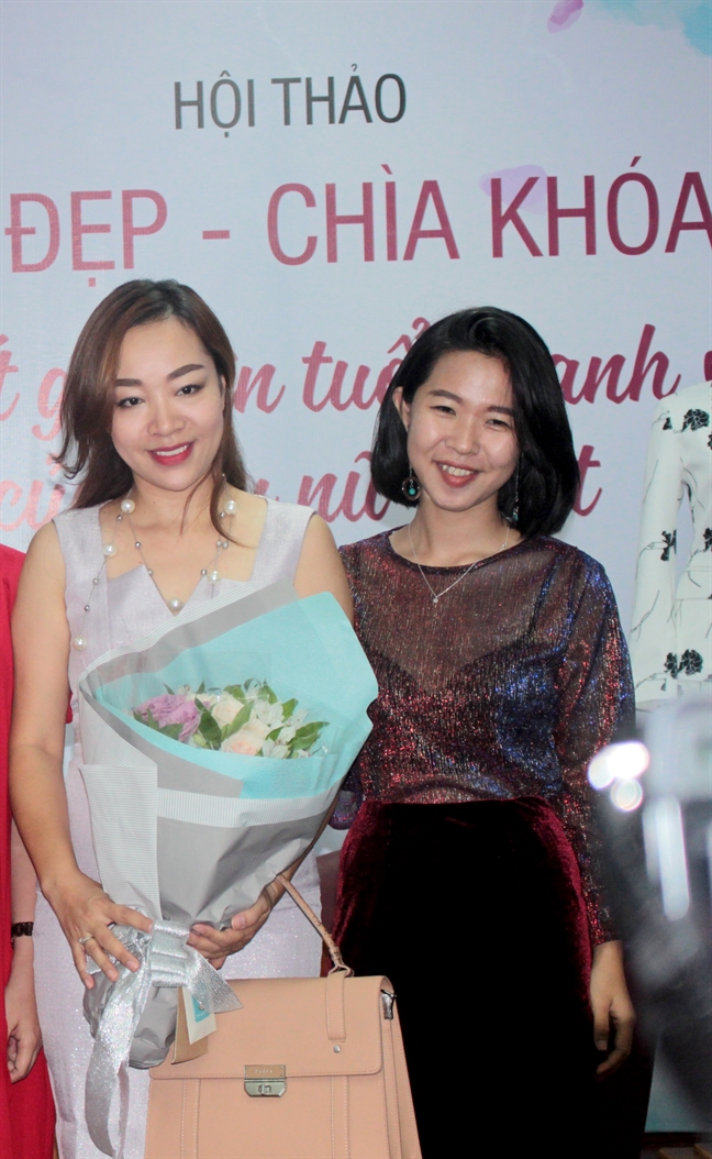 Bí quyết giúp mẹ 3 con giữ thanh xuân, chiến thắng cuộc thi 'Vẫn là tôi nhưng đẹp hơn' Bi quyet giup me 3 con giu thanh xuan, chien thang cuoc thi 'Van la toi nhung dep hon'