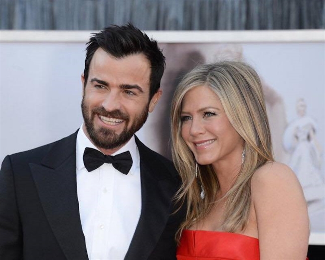 Brad Pitt và Jennifer Aniston sắp hợp tác đóng phim cùng nhau? Brad Pitt va Jennifer Aniston sap hop tac dong phim cung nhau?