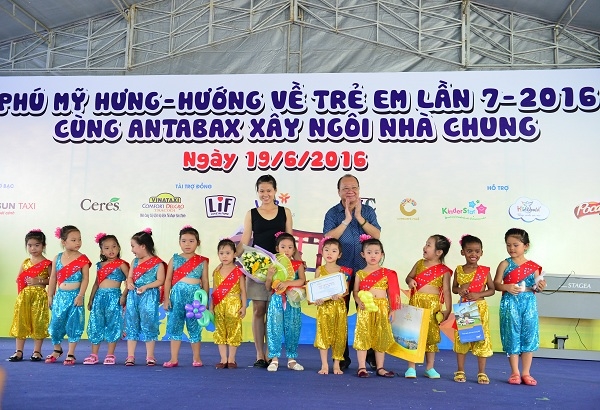 Ngày hội Phú Mỹ Hưng hướng về trẻ em lần 8 - 2017: Đăng ký dự thi, nhận quà liền tay Ngay hoi Phu My Hung huong ve tre em lan 8 - 2017: Dang ky du thi, nhan qua lien tay