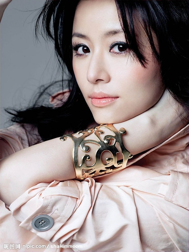 Bí quyết Lâm Tâm Như tươi tắn sau sinh con đầu lòng ở tuổi ngoài 40 Bi quyet Lam Tam Nhu tuoi tan sau sinh con dau long o tuoi ngoai 40