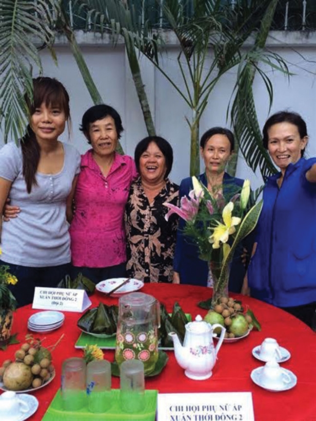 Nữ hòa giải viên của ấp Nu hoa giai vien cua ap
