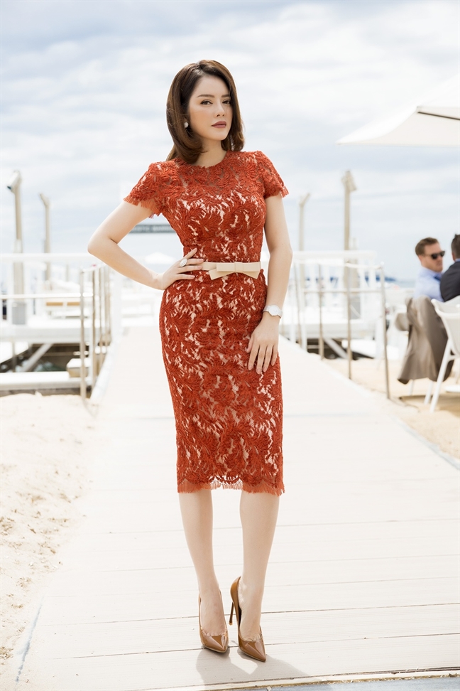 Lý Nhã Kỳ mở tiệc chiêu đãi khách VIP tại Cannes Ly Nha Ky mo tiec chieu dai khach VIP tai Cannes