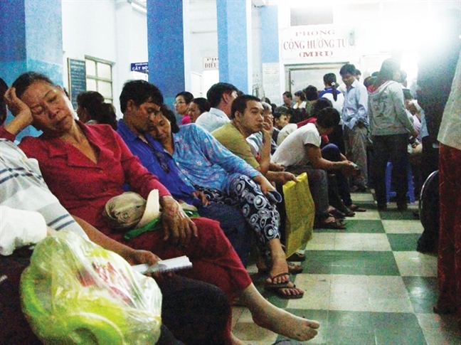 Nhùng nhằng bảo hiểm y tế, dân khó tự nguyện Nhung nhang bao hiem y te, dan kho tu nguyen