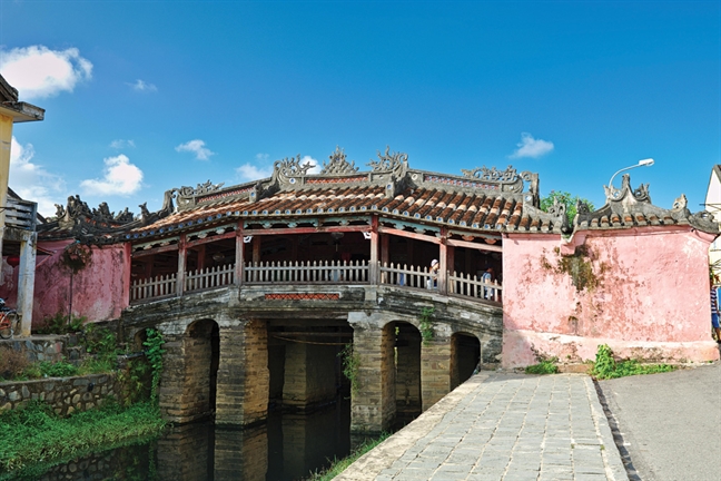 Chùa Cầu Hội An đang dần tàn tạ Chùa Càu Họi An dang dàn tàn tạ