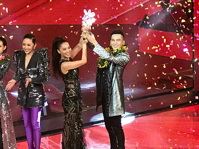 Thu Minh 'khỏe' với chiến thắng của Ali Hoàng Dương hơn là với Hương Tràm Thu Minh 'khoe' voi chien thang cua Ali Hoang Duong hon la voi Huong Tram