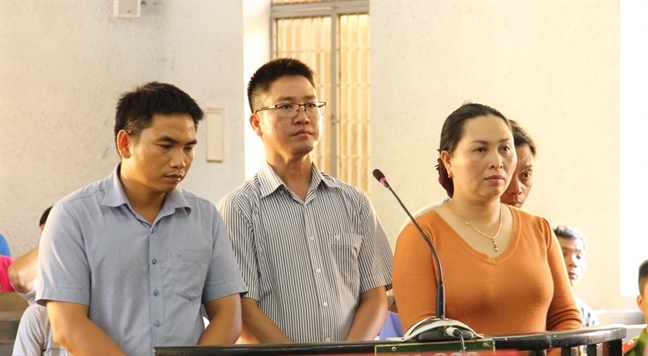 Vụ đa cấp MB24: Nhiều nạn nhân bị lừa với món 'hời' 230 triệu/tháng Vu da cap MB24: Nhieu nan nhan bi lua voi mon 'hoi' 230 trieu/thang