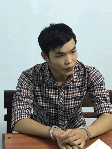 Nam sinh viên đi cướp hai tiệm vàng ở Đà Nẵng vì nợ ngân hàng Nam sinh vien di cuóp hai tiẹm vàng o Da Nang vi no ngan hang
