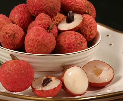 Làm sao chọn được trái vải đúng hàng ngon, chuẩn? Lam sao chon duoc trai vai dung hang ngon, chuan?