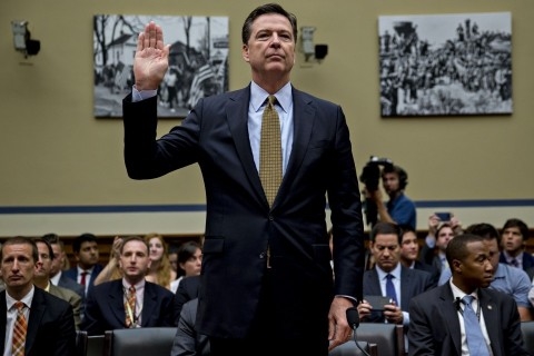 Bom không nổ trong cuộc điều trần cựu Giám đốc FBI Bom khong no trong cuoc dieu tran cuu Giam doc FBI
