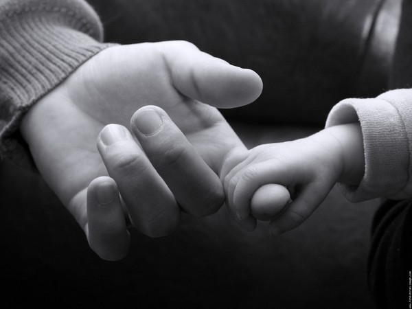 Đừng vì con mà trì hoãn, cứ xách balo và đi, cuộc đời vốn rộng hơn một mái nhà! Dung vi con ma tri hoan, cu xach balo va di, cuoc doi von rong hon mot mai nha!