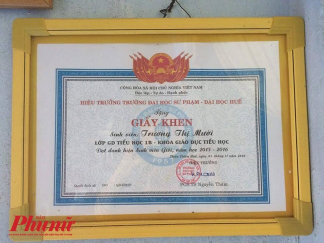 Nhói lòng cô giáo tương lai bị mắc căn bệnh hiếm gặp Nhoi long co giao tuong lai bi mac can benh hiem gap