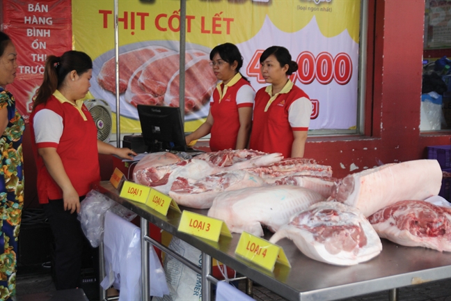 Giải cứu thịt heo: Vissan ngụy biện tiếp tục ăn dày? Giai cuu thit heo: Vissan nguy bien tiep tuc an day?