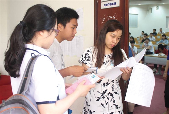 Giao thi THPT quốc gia về địa phương: Tỷ lệ tốt nghiệp sẽ chạm ngưỡng 100%? Giao thi THPT quoc gia ve dia phuong: Ty le tot nghiep se cham nguong 100%?