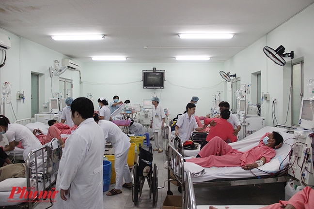 Bán nhà, bán đất, bị con cháu tống ra đường vì bệnh thận Ban nha, ban dat, bi con chau tong ra duong vi benh than