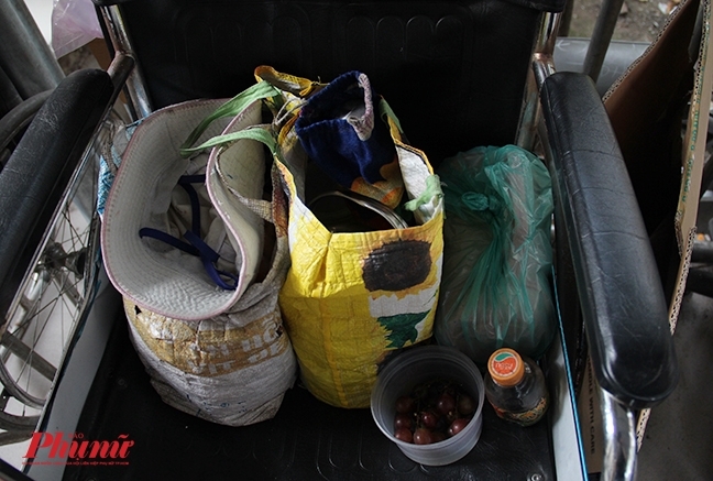 Bán nhà, bán đất, bị con cháu tống ra đường vì bệnh thận Ban nha, ban dat, bi con chau tong ra duong vi benh than