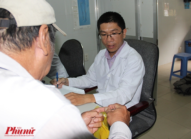 Đã dùng chân giả vẫn bị chân ma... 'hiện về' hành đau nhức Da dung chan gia van bi chan ma... 'hien ve' hanh dau nhuc