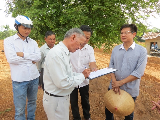 Chủ đầu tư thừa nhận sai sót trong khi thực hiện dự án bãi đỗ xe du lịch lăng Tự Đức Chu dau tu thua nhan sai sot trong khi thuc hien du an bai do xe du lich lang Tu Duc