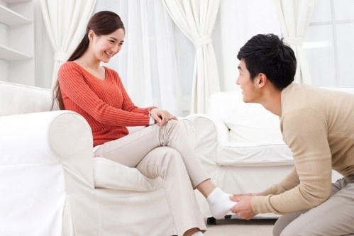 Khi ông chồng bỗng dưng lên thang điểm 10! Khi ong chong bong dung len thang diem 10!