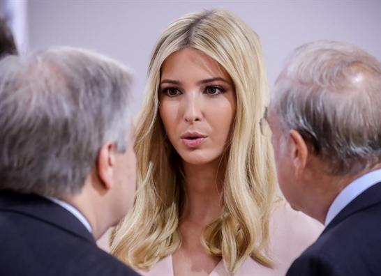Khi nhà Trump phải ra điều trần trước Thượng viện Mỹ Khi nha Trump phai ra dieu tran truoc Thuong vien My