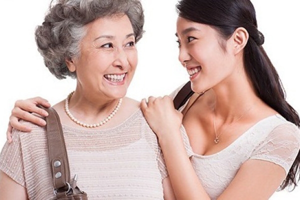 'Mẹ coi con như con đẻ' nhưng đối xử với tôi chẳng khác nào con ghẻ! 'Me coi con nhu con de' nhung doi xu voi toi chang khac nao con ghe!