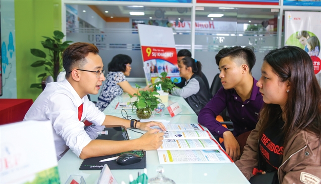Xét tuyển vào đại học: vỡ trận Xet tuyen vao dai hoc: vo tran