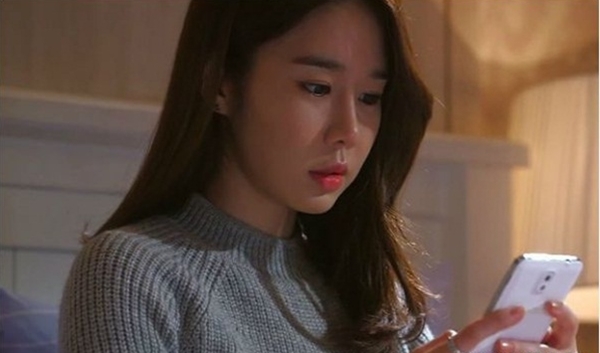 Phải làm gì khi tình nhân của chồng dù đã lập gia đình vẫn không chịu buông tha? Phai lam gi khi tinh nhan cua chong du da lap gia dinh van khong chiu buong tha?