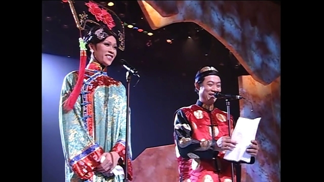Jun Phạm đăng quang 'Gương mặt thân quen' 2017 Jun Pham dang quang 'Guong mat than quen' 2017