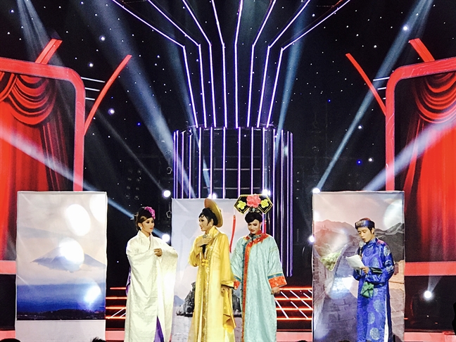 Jun Phạm đăng quang 'Gương mặt thân quen' 2017 Jun Pham dang quang 'Guong mat than quen' 2017