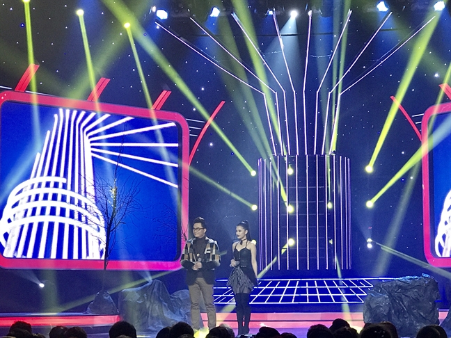 Jun Phạm đăng quang 'Gương mặt thân quen' 2017 Jun Pham dang quang 'Guong mat than quen' 2017