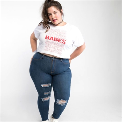 Những mẫu áo croptop giúp nàng béo trông thật gầy, luôn trẻ trung Nhung mau ao croptop giup nang beo trong that gay, luon tre trung
