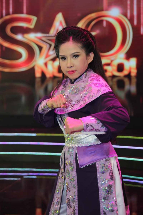 Nghệ sĩ cải lương Bình Tinh: 'Bỏ chồng thì được, bỏ nghề hát thì không' Nghe si cai luong Binh Tinh: 'Bo chong thi duoc, bo nghe hat thi khong'
