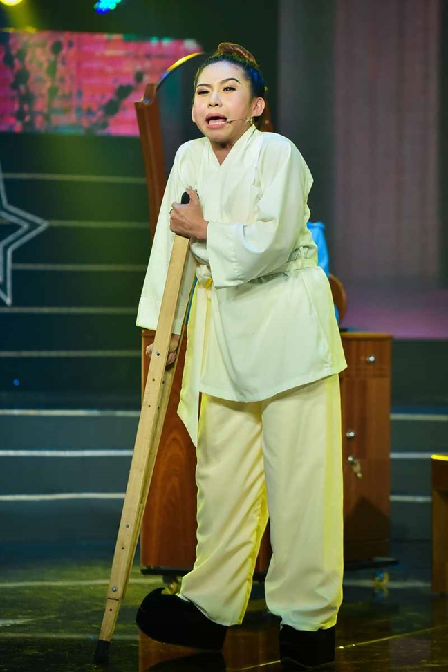 Nghệ sĩ cải lương Bình Tinh: 'Bỏ chồng thì được, bỏ nghề hát thì không' Nghe si cai luong Binh Tinh: 'Bo chong thi duoc, bo nghe hat thi khong'