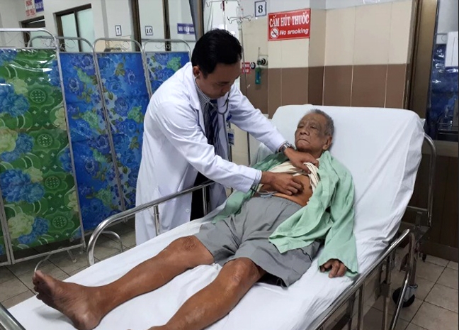 5 phút giành giật với tử thần của 'Biệt đội cứu người' 5 phut gianh giat voi tu than cua 'Biet doi cuu nguoi'