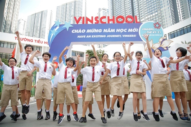 Ngắm ngôi trường đầu tiên của Vinschool tại TP.HCM trong ngày khai giảng Ngam ngoi truong dau tien cua Vinschool tai TP.HCM trong ngay khai giang