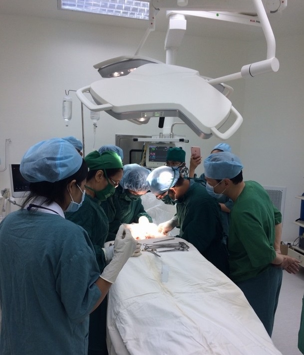 Quy về đấu thầu tập trung, nhiều bệnh viện hoang mang Quy ve dau thau tap trung, nhieu benh vien hoang mang