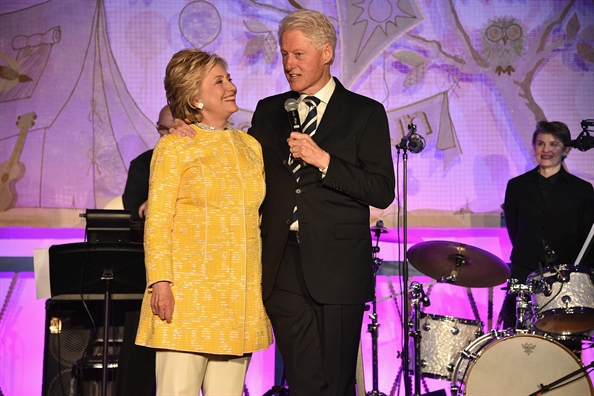 Hillary nói gì về đồn đoán 'hôn nhân trên giấy' với Bill Clinton? Hillary noi gi ve don doan 'hon nhan tren giay' voi Bill Clinton?