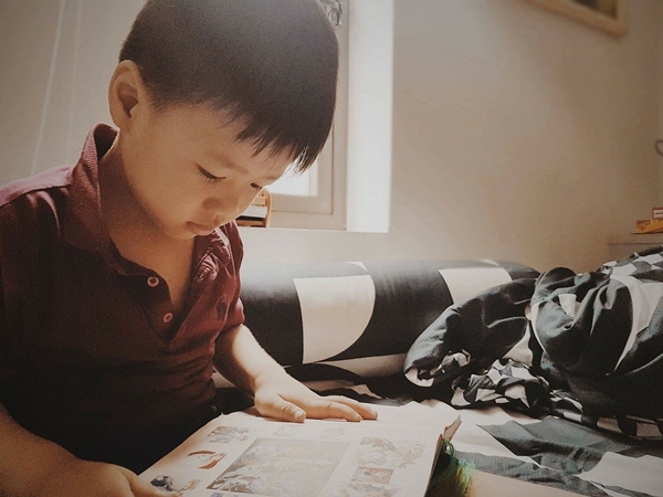 Chuyện tình ngọt ngào của cặp đôi quen nhau từ thuở lên ba Chuyen tinh ngot ngao cua cap doi quen nhau tu thuo len ba