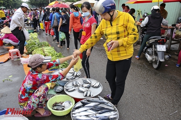 Dân đang 'giữa muôn trùng vây' tăng thuế! Dan dang 'giua muon trung vay' tang thue!