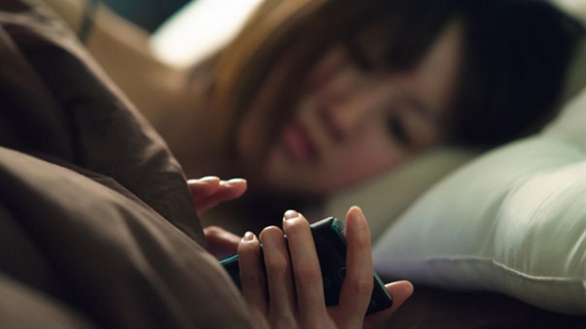 Ngỡ chồng siêng năng đi làm từ sáng sớm, ngờ đâu... Ngo chong sieng nang di lam tu sang som, ngo dau...