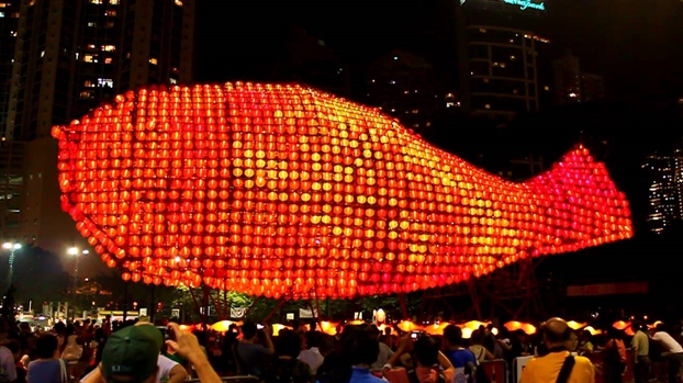 Tết Trung thu ở Hồng Kông: Đậm truyền thống mà vẫn tưng bừng hiện đại Tet Trung thu o Hong Kong: Dam truyen thong ma van tung bung hien dai