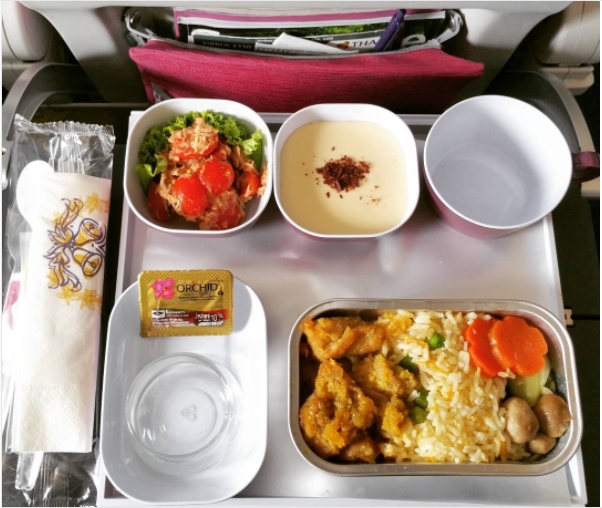 Điểm danh những suất ăn ngon và dở tệ của hàng không quốc tế Diem danh nhung suat an ngon va do te cua hang khong quoc te