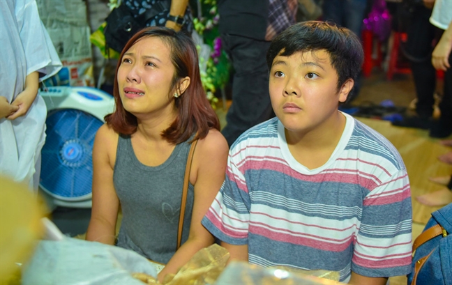 Con gái nghệ sĩ Khánh Nam: ‘Tôi thấy có lỗi khi không về thăm khi ba còn sống’ Con gai nghe si Khanh Nam: ‘Toi thay co loi khi khong ve tham khi ba con song’