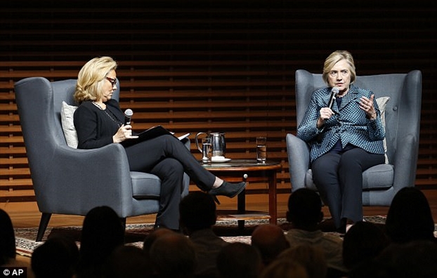 Hillary ra tự truyện, Bill Clinton giận vợ tới mức 'chiến tranh lạnh' nhiều tháng Hillary ra tu truyen, Bill Clinton gian vo toi muc 'chien tranh lanh' nhieu thang