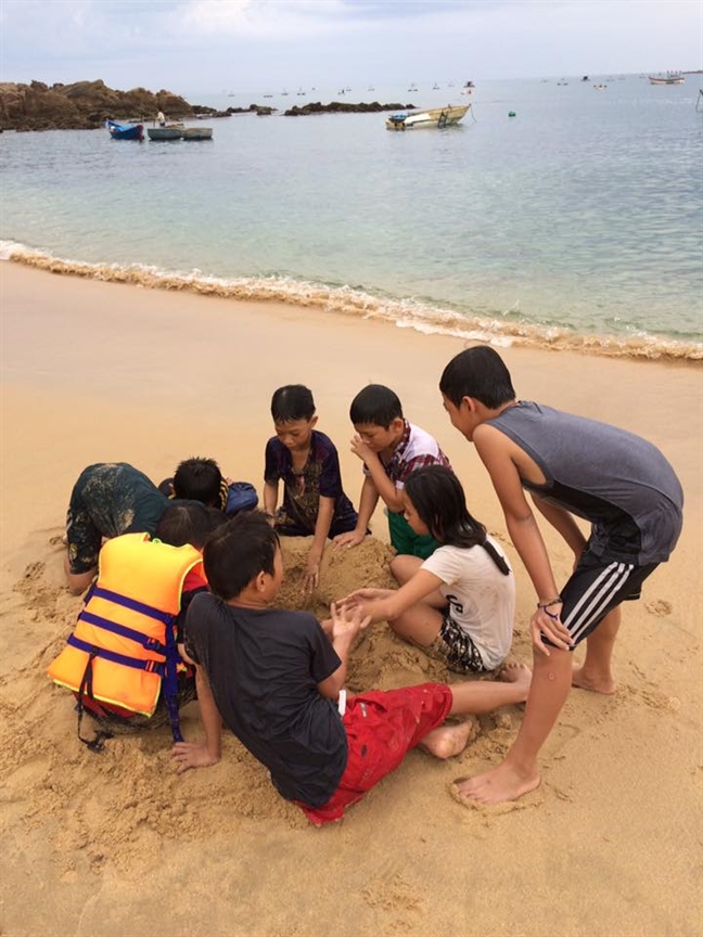 Không có thời gian cho con thì đừng làm cha mẹ Khong co thoi gian cho con thi dung lam cha me