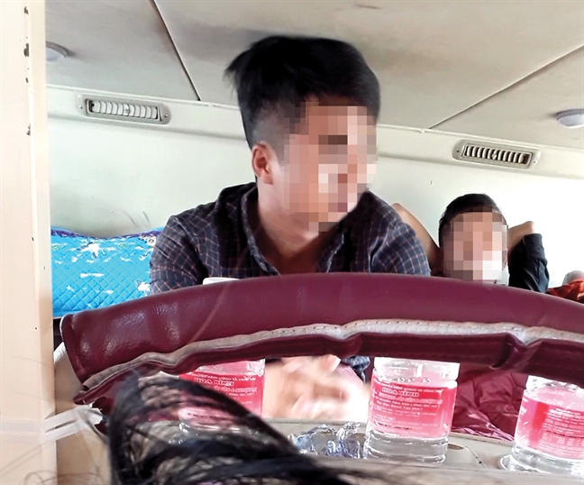 Vạch mặt đường dây lừa đưa người đi lao động khổ sai: Chợ mua, bán lao động Vach mat duong day lua dua nguoi di lao dong kho sai: Chọ mua, bán lao dọng