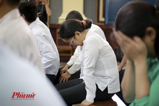 Vụ VN Pharma: Hùng 'thủ lĩnh' xin giảm nhẹ án cho nhân viên khi nói lời sau cùng Vu VN Pharma: Hung 'thu linh' xin giam nhe an cho nhan vien khi noi loi sau cung